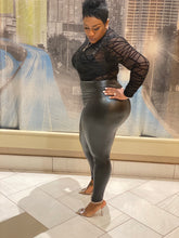 Load image into Gallery viewer, Tragic leggings
